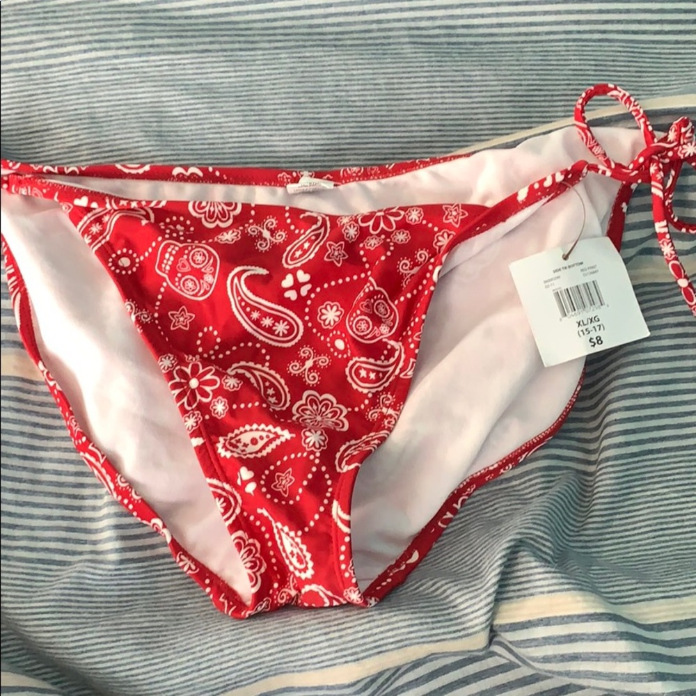 Brand new bikini bottoms